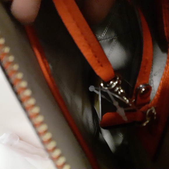 MICHAEL KORS Leather Crossbody NEW - Picture 6 of 10